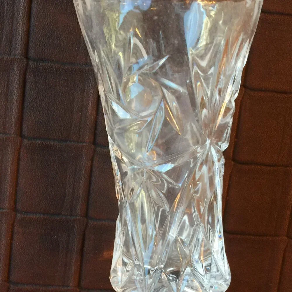 Lenox Crystal Star Pattern Bud Vase 4